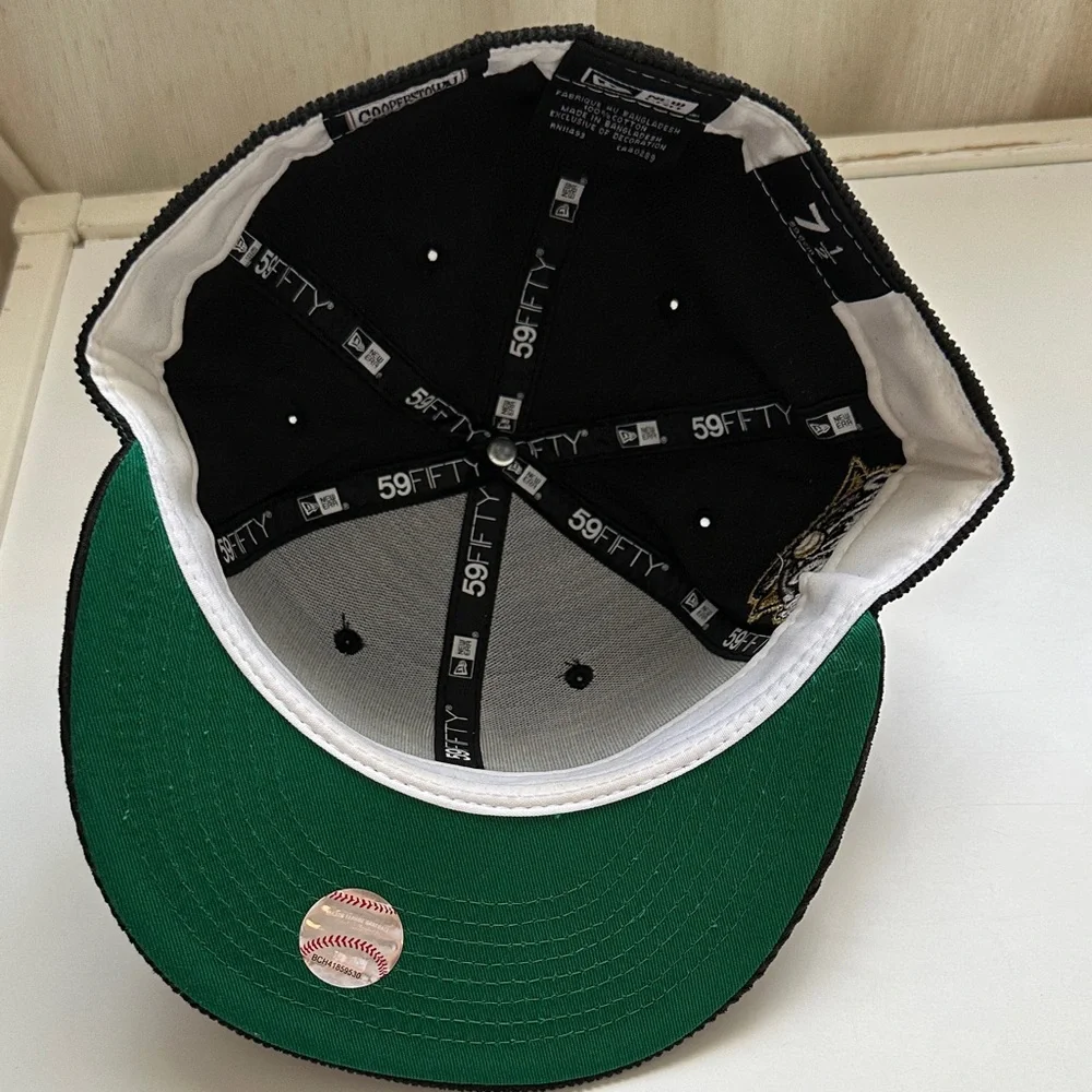 New Era stylish black